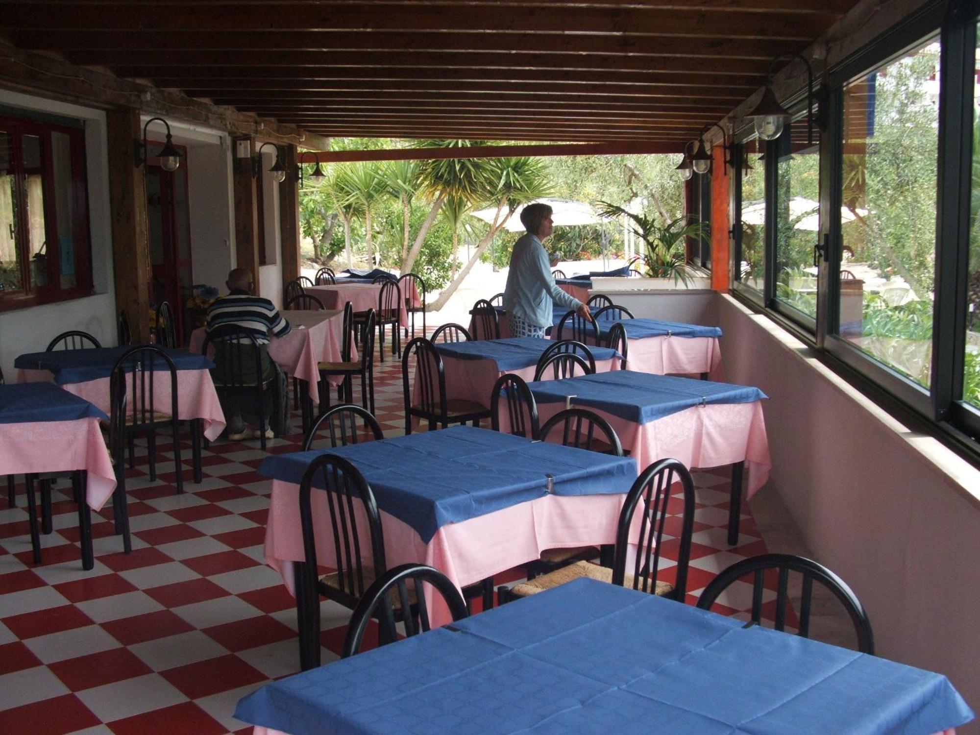 Hotel Piccolo Paradiso Пескичи Экстерьер фото