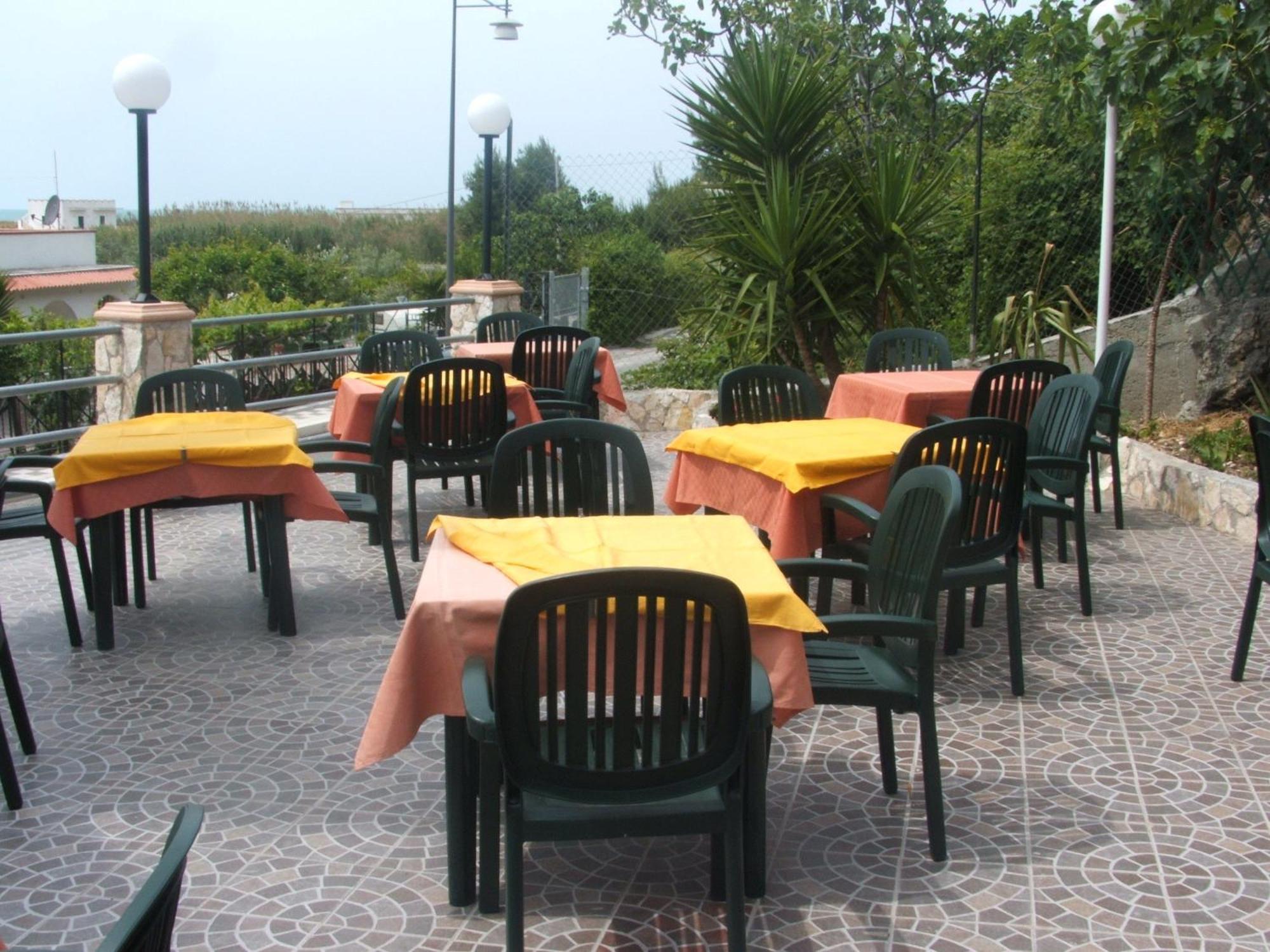 Hotel Piccolo Paradiso Пескичи Экстерьер фото