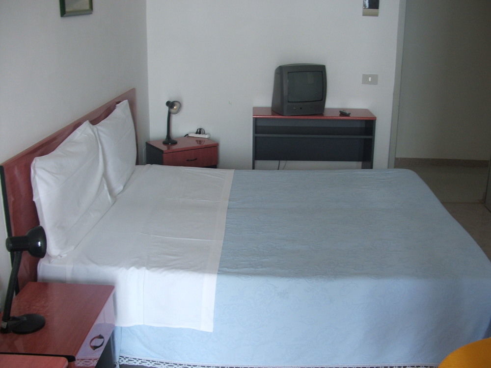 Hotel Piccolo Paradiso Пескичи Экстерьер фото