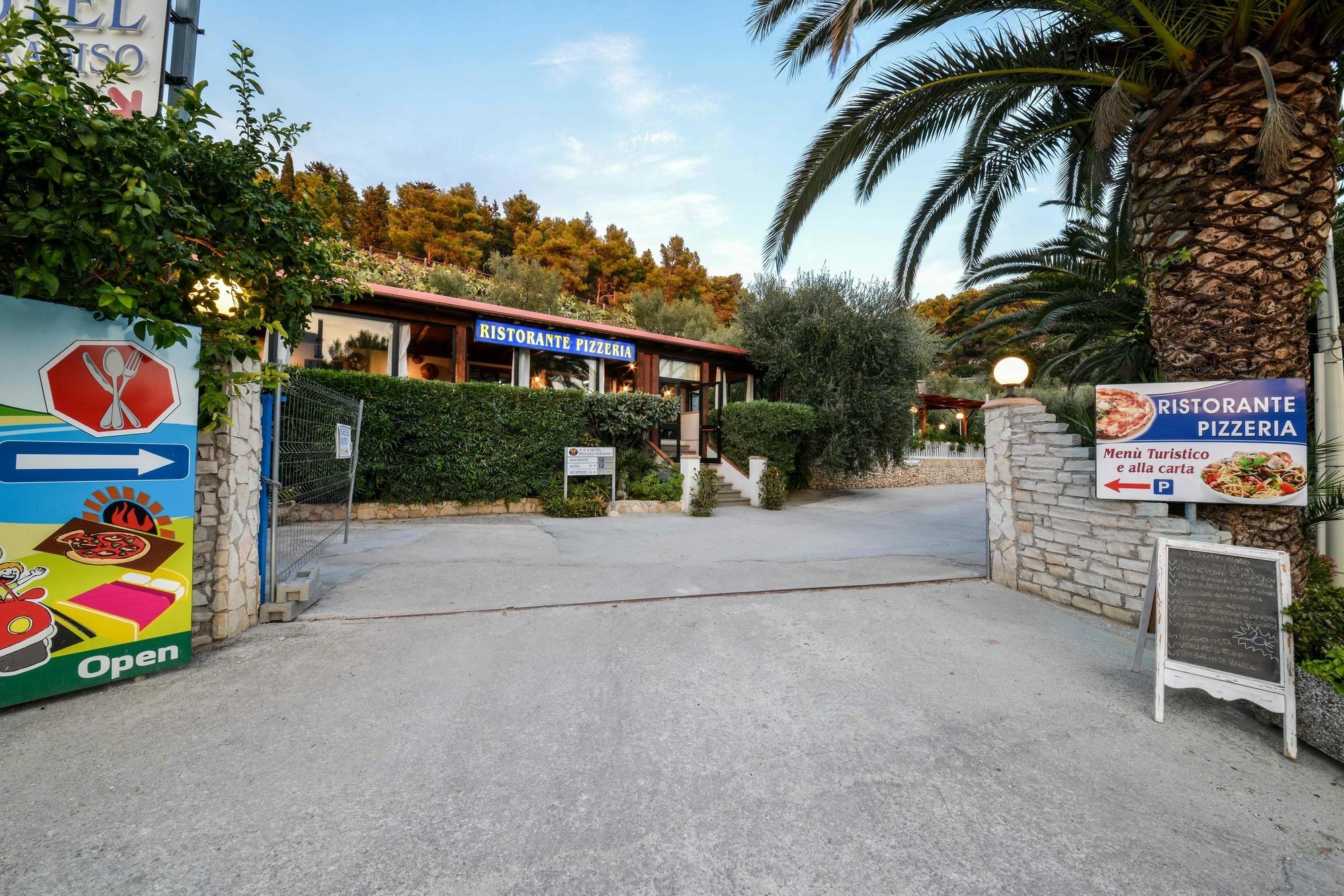 Hotel Piccolo Paradiso Пескичи Экстерьер фото